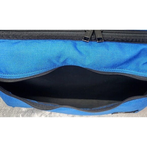 VTG LEBO Cassette Holder Padded Removeable Shell/Strap Blue Zip Pocket Holds 30 - Picture 4 of 13